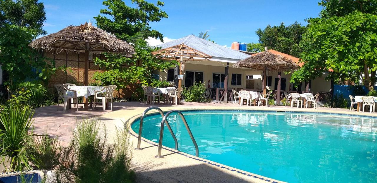 Hotel The Shark'S Tail Dive Center Daanbantayan Esterno foto