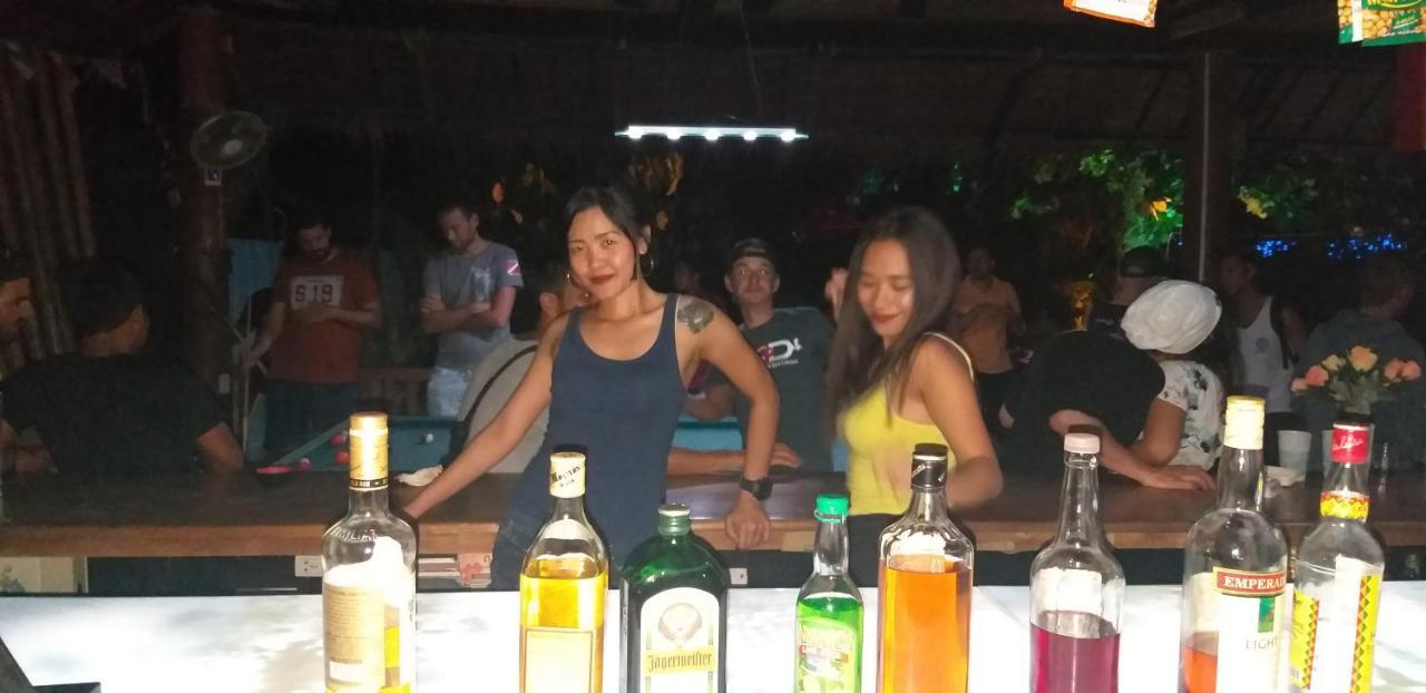 Hotel The Shark'S Tail Dive Center Daanbantayan Esterno foto