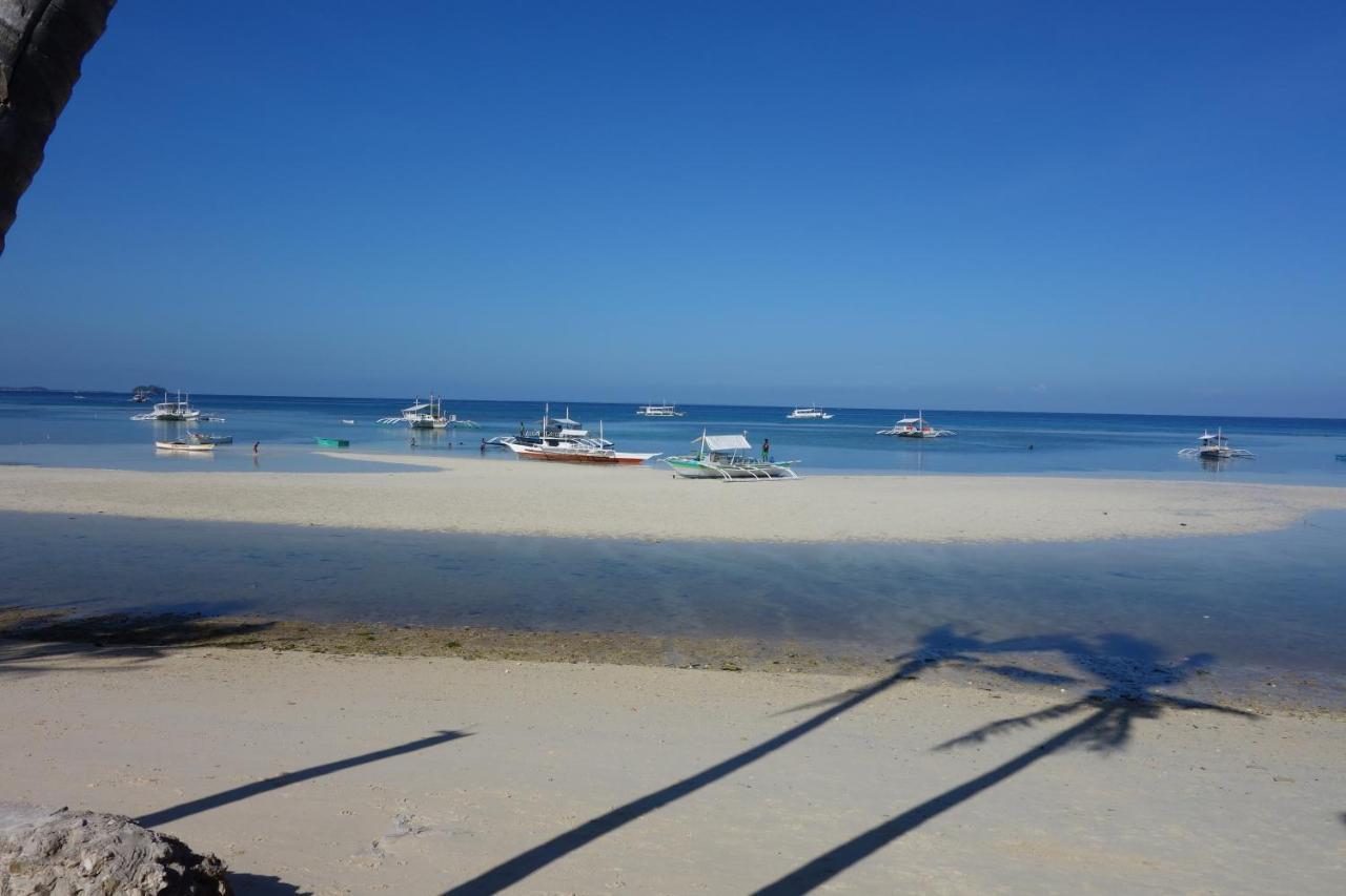 Hotel The Shark'S Tail Dive Center Daanbantayan Esterno foto