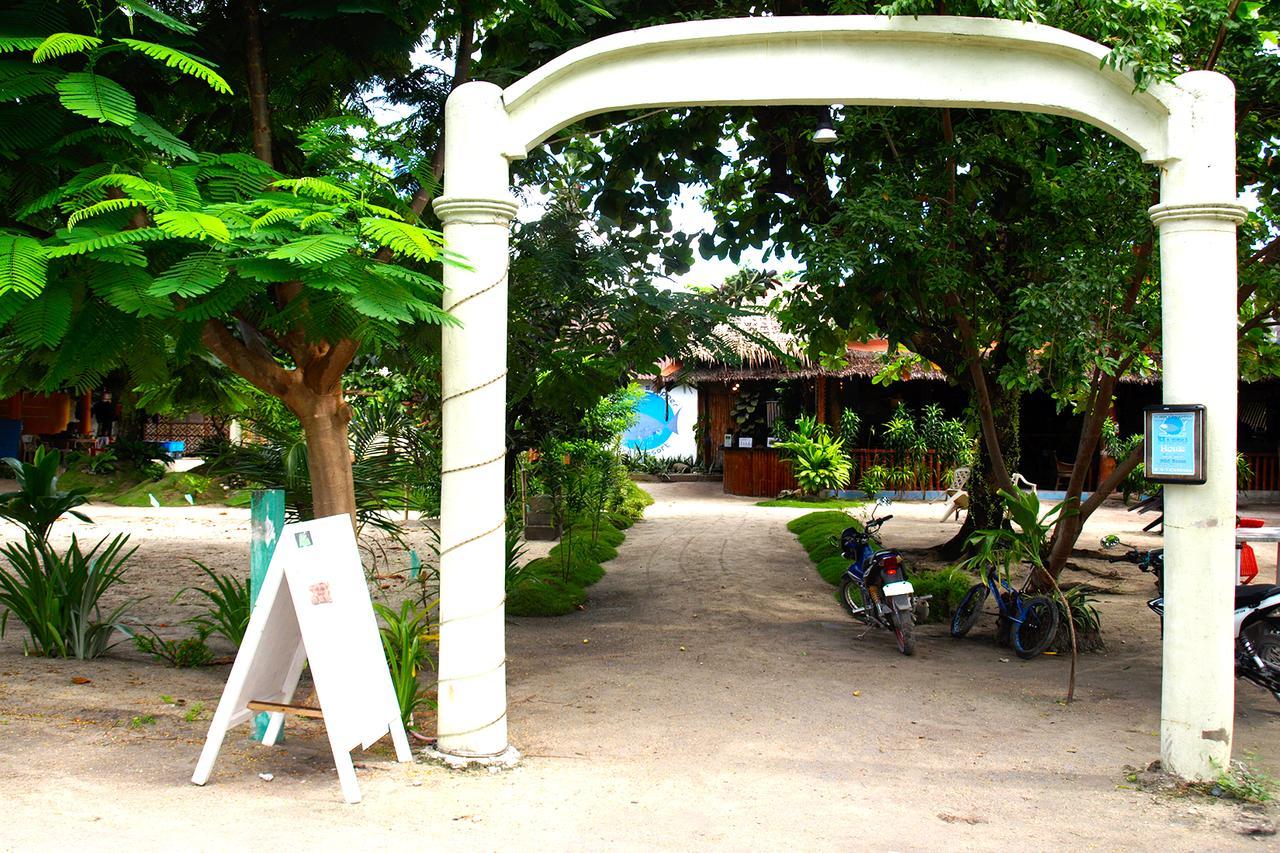 Hotel The Shark'S Tail Dive Center Daanbantayan Esterno foto