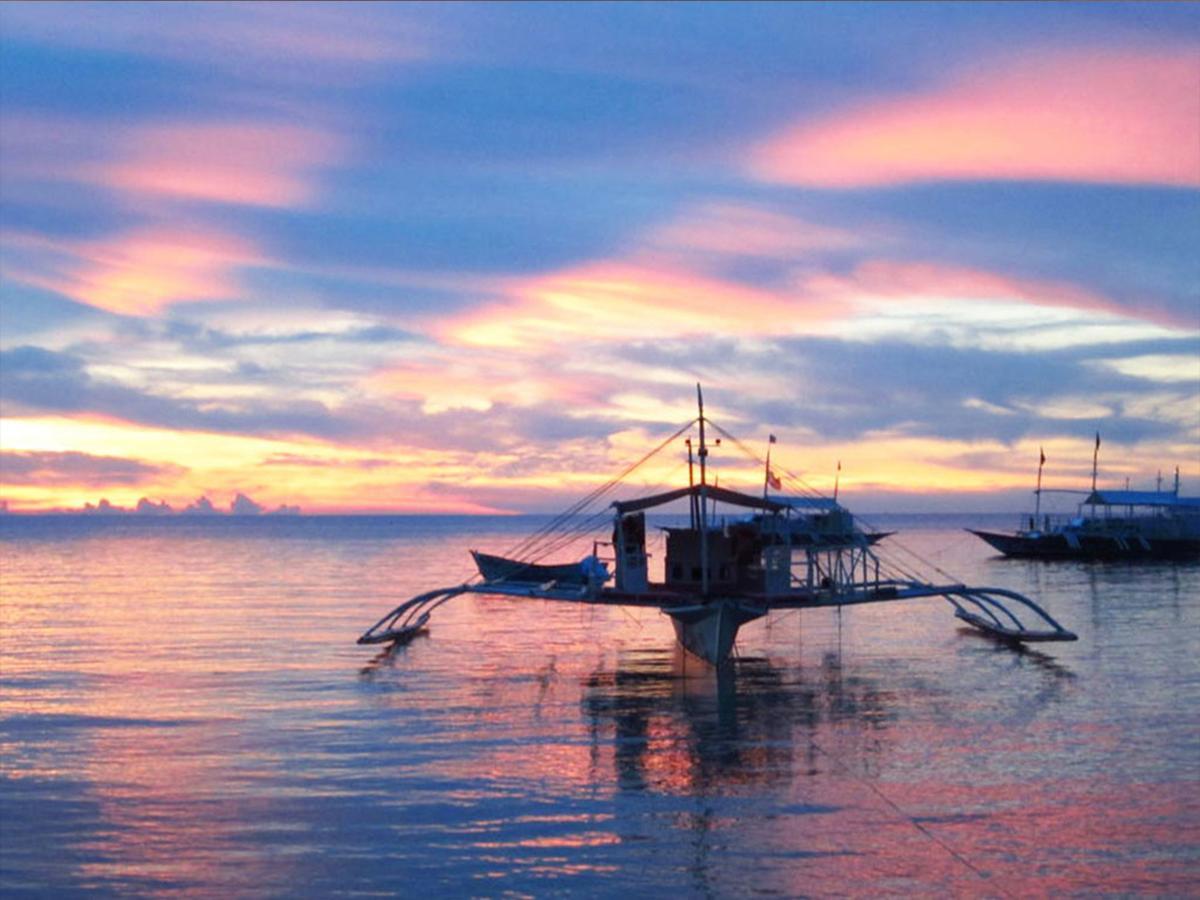 Hotel The Shark'S Tail Dive Center Daanbantayan Esterno foto