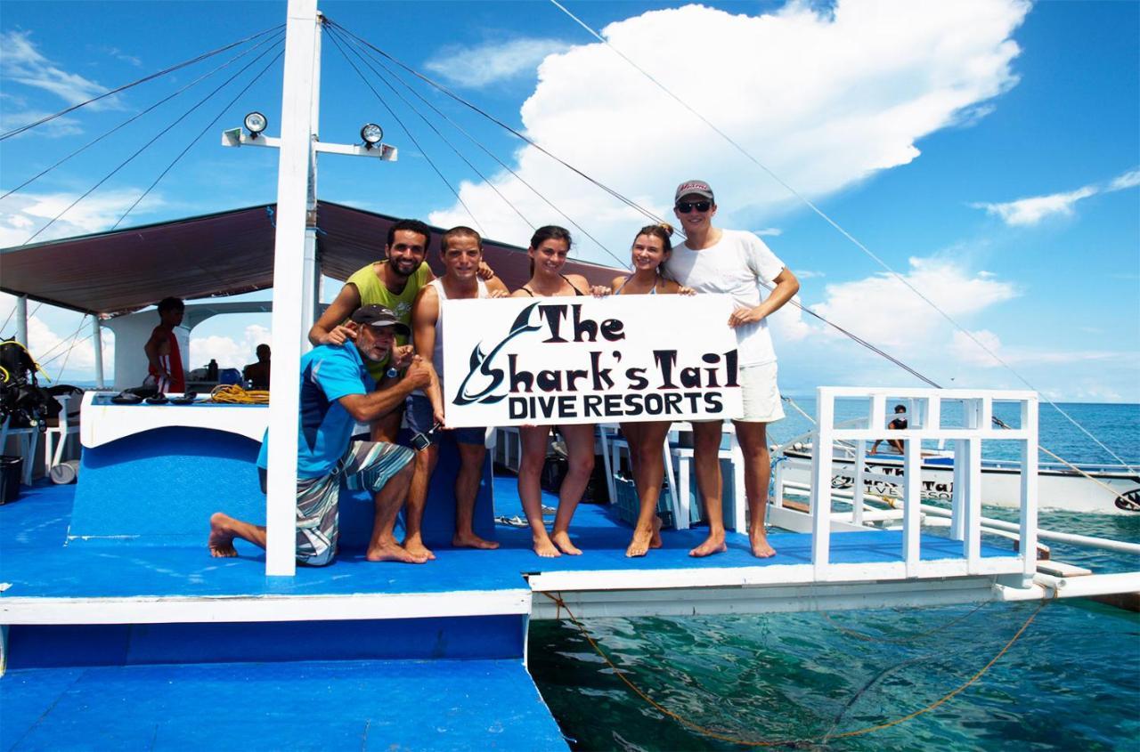 Hotel The Shark'S Tail Dive Center Daanbantayan Esterno foto